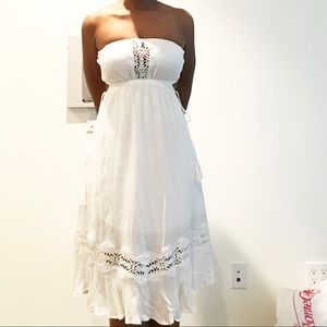 White Strapless flowy Dress